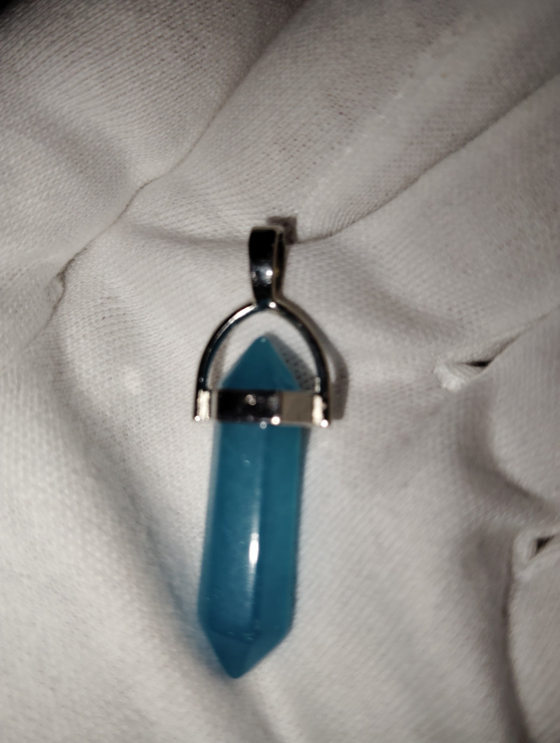 選べる9色のクリスタル・ペンダント